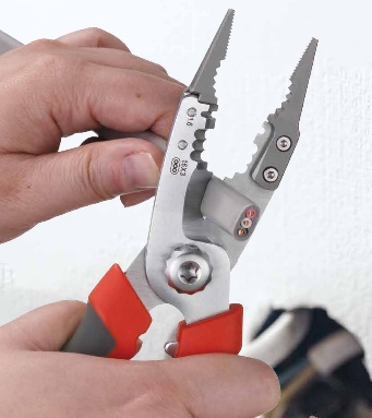 Multi-Function Electrician Needle Nose Pliers (Flat Cable)
